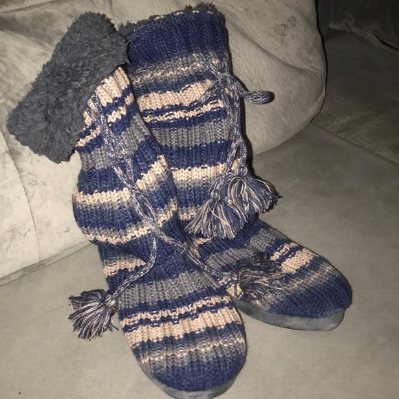 NWTS Muk Luks sz 7-8 - Picture 2 of 4